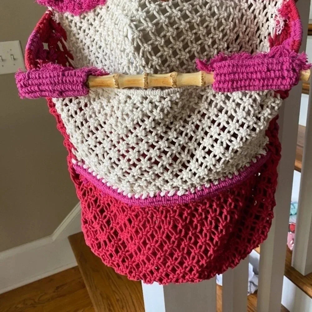 NWOT Free People Macrame Pink and White Tote - Picture 4 of 8